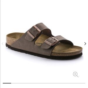 New without tags/box size 6.5 ladies Birkenstock sandals